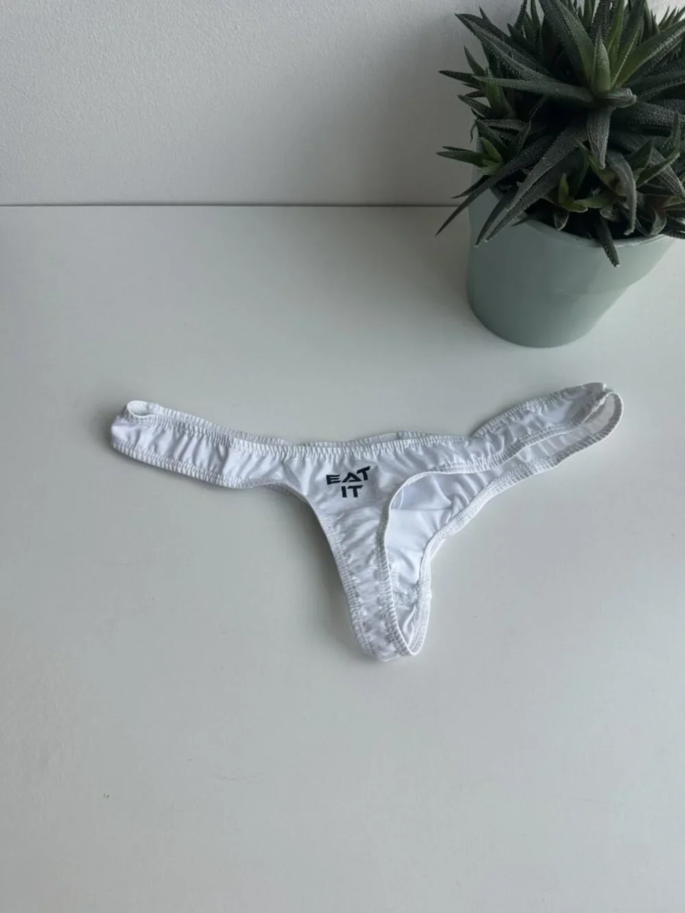 ThePack - Eat It Thong - White (M)